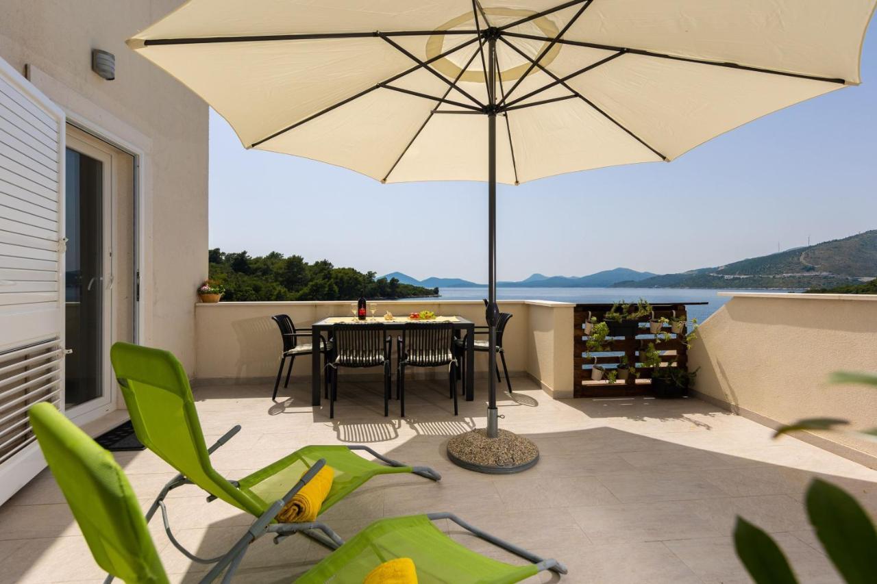 Apartments Laurea Slano Exterior photo