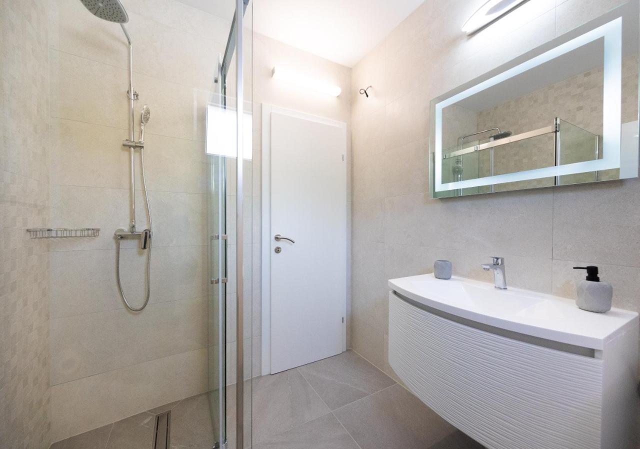 Apartments Laurea Slano Exterior photo